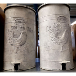 Bílý retro odpadkový koš s kohoutem - 26*30*46 cm