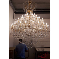 Křišťálový lustr - 	200-270 * Ø170 cm