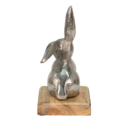 Dekorace stříbrný kovový králík na dřevěném podstavci - 11*10*20 cm
