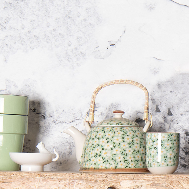 Zelená porcelánová konvička s kvítky a se sítkem - Ø 18*14*12 cm / 0,7L