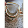 Porcelánová konvička se sítkem a květy - Ø 14*14 cm / 0,7L