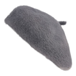 Šedý chlupatý baret