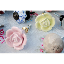 Světle hnědá úchytka Ornamento - Ø 4*4 cm